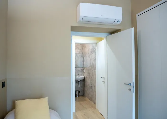 Top Rooms Torino 3* تورينو